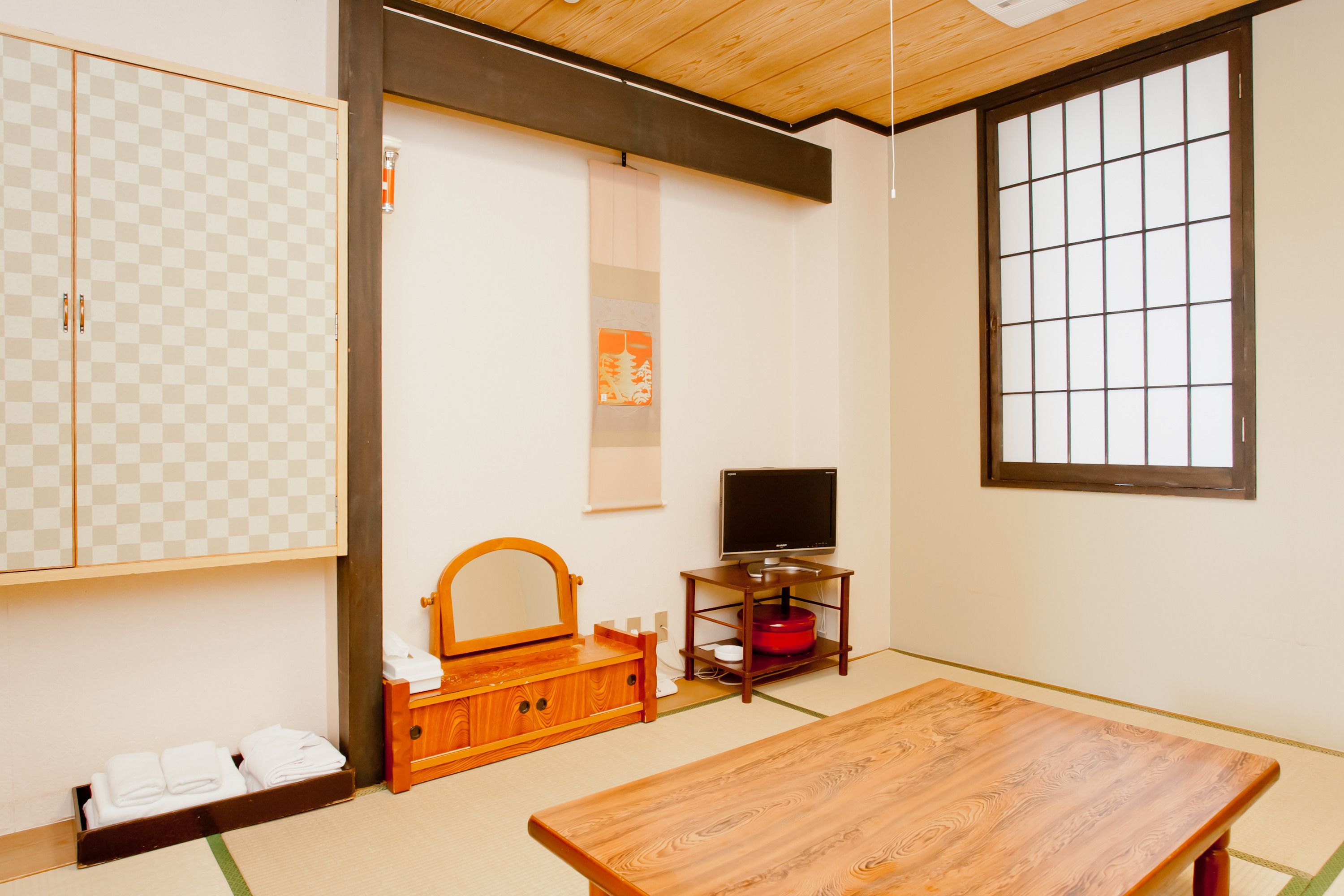 传统客房 (Japanese Style Room) | 羽绒被、办公桌、笔记本电脑工作区、遮光窗帘