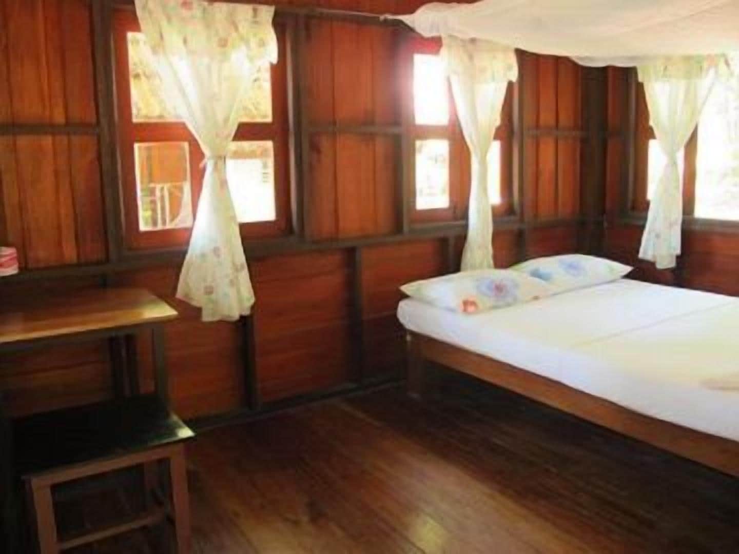 standard bungalow | view from room