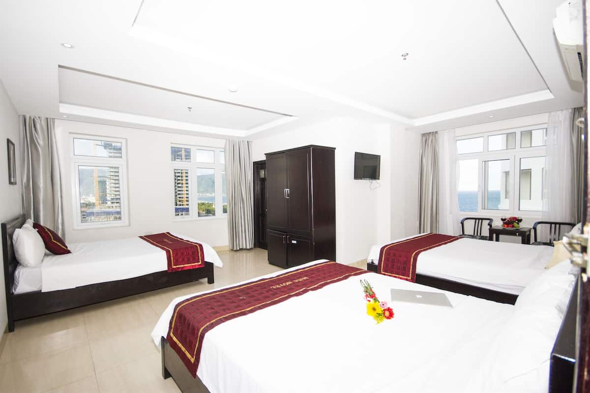 Chambre Double Familiale, vue mer | Minibar, bureau, rideaux occultants, chambres insonorisées