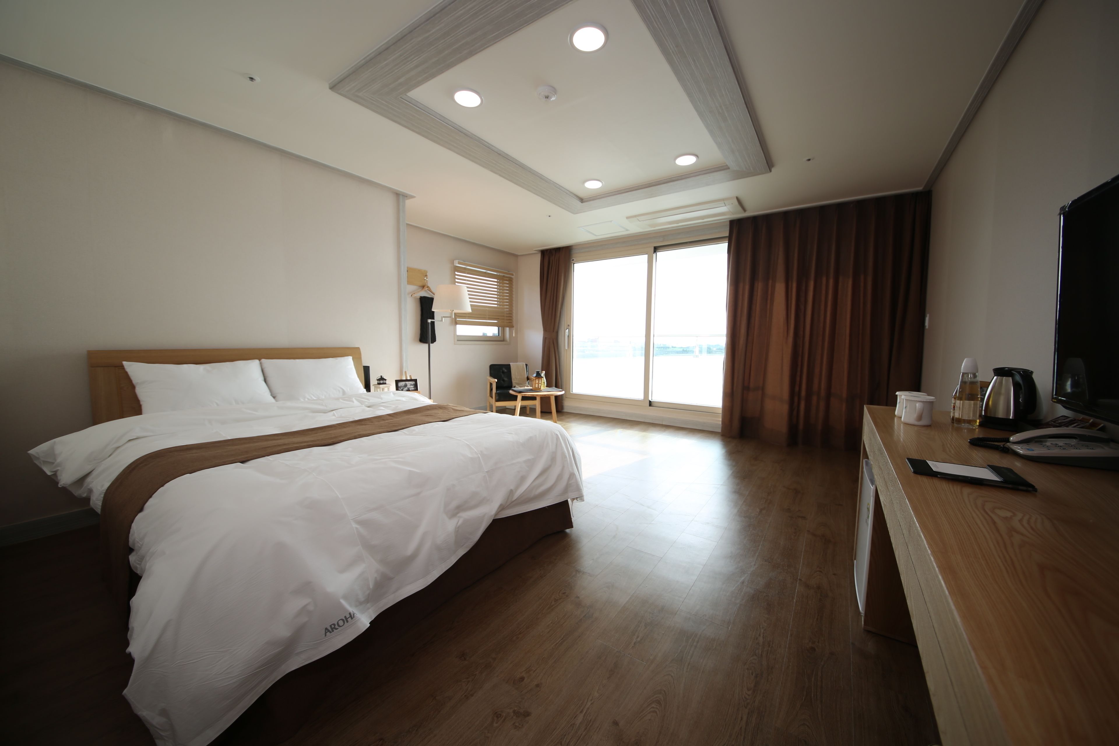 deluxe double room, sea view | 1 bedroom, desk, soundproofing, free wifi