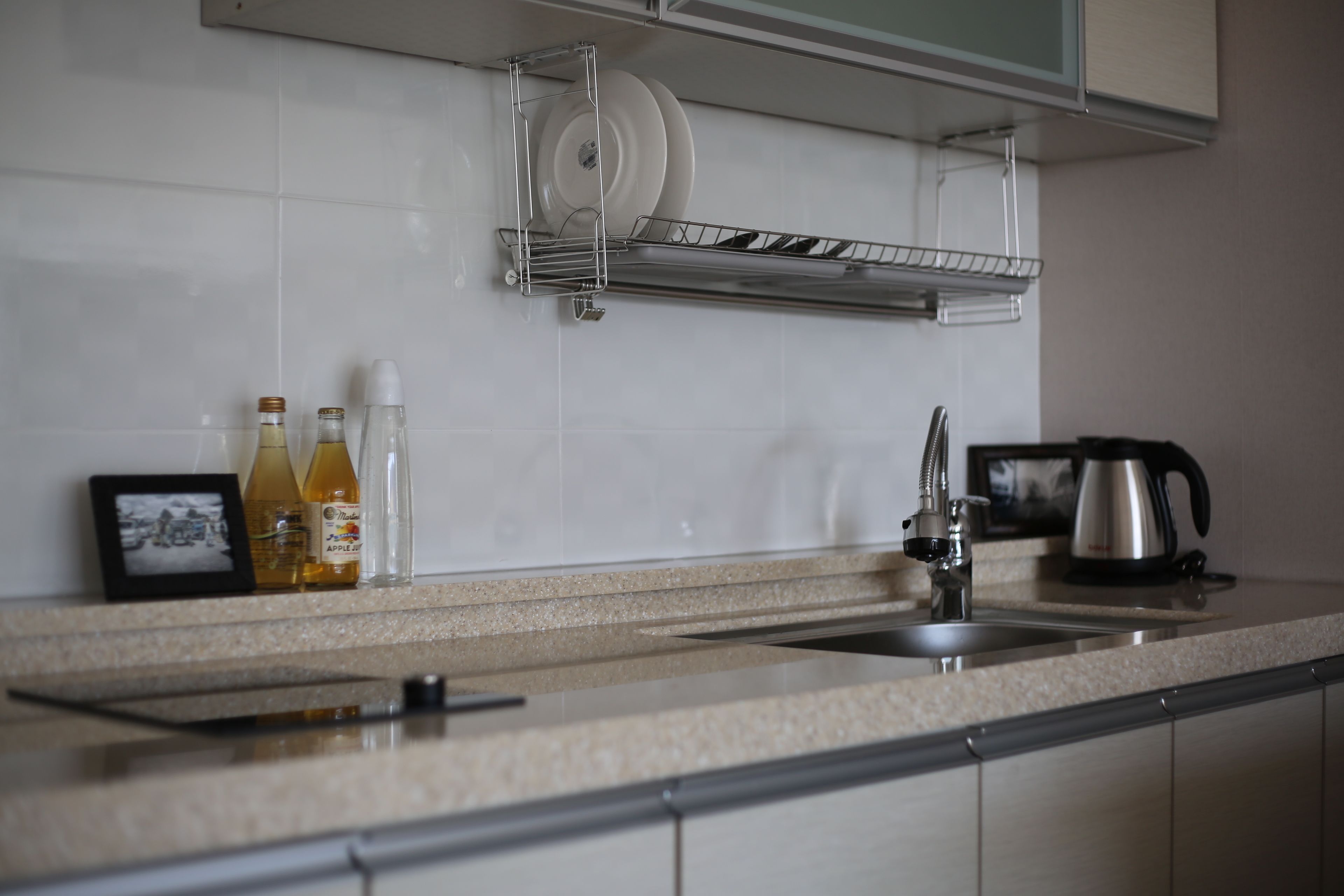 family room, city view | private kitchen | fridge, microwave, electric kettle