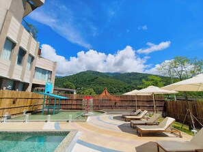 Pool - Chihpen Century Hotel (Taimali)