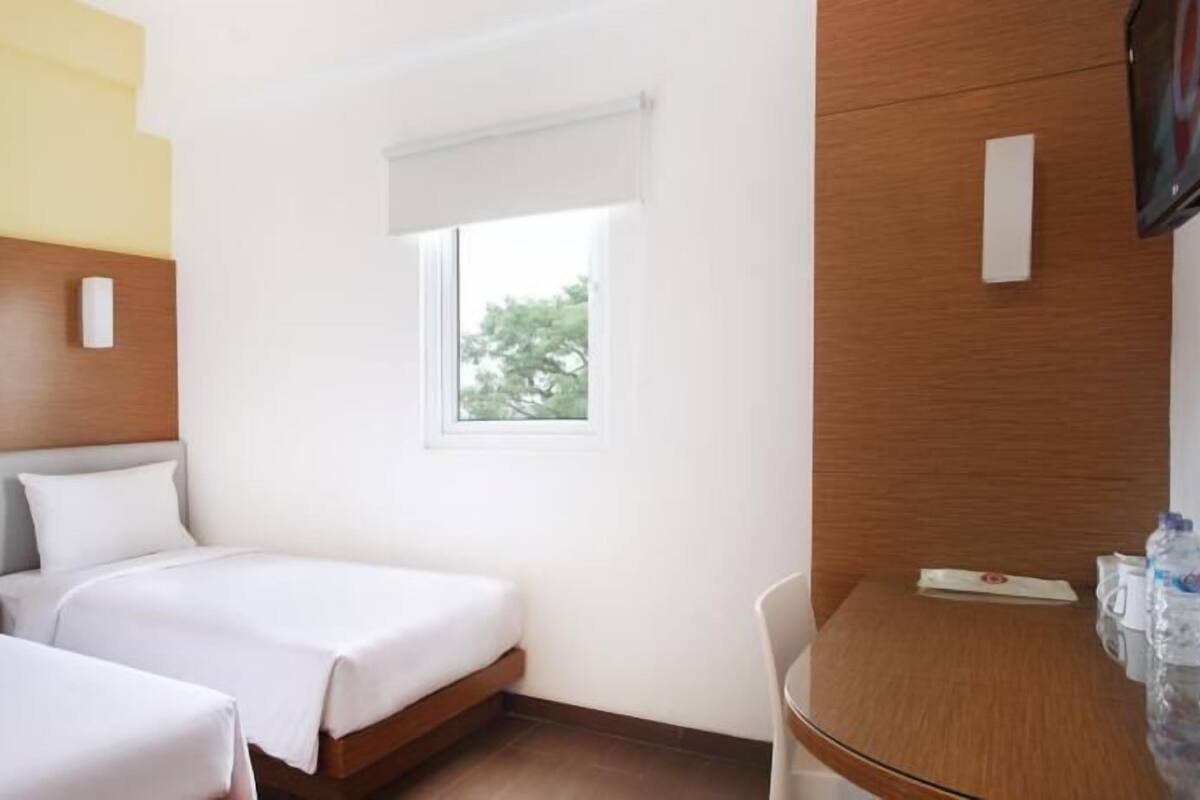 Coffres-forts dans les chambres, bureau, Wi-Fi gratuit, draps fournis