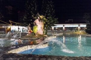Bañera de hidromasaje exterior