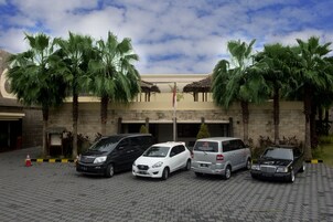 Valet parking gratis