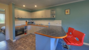 Cabin Six - Family Cottage | Private kitchen