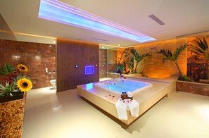 Queen Suite | Bathroom - Amain Boutique Motel Tucheng (New Taipei City)