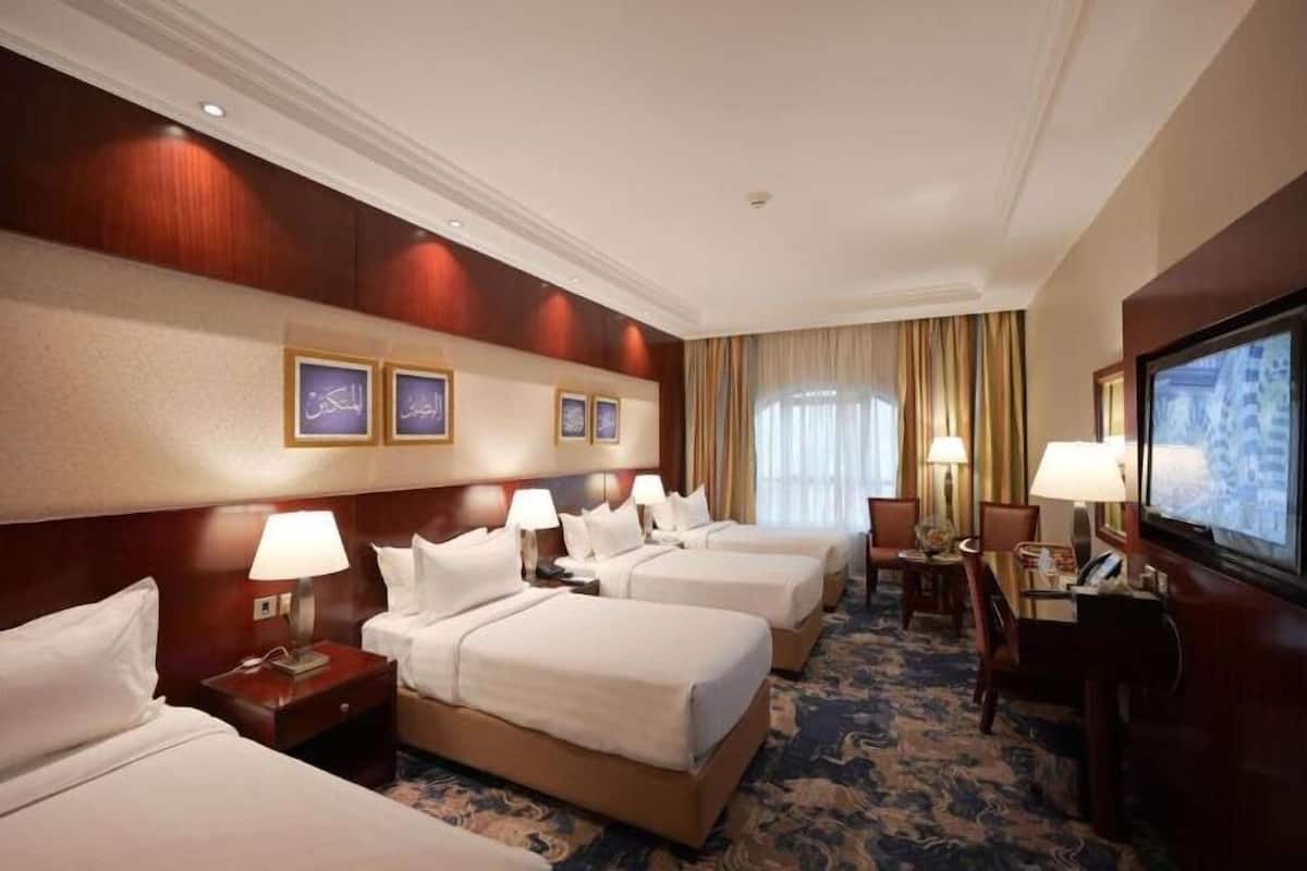 In-room safe, desk, soundproofing, iron/ironing board