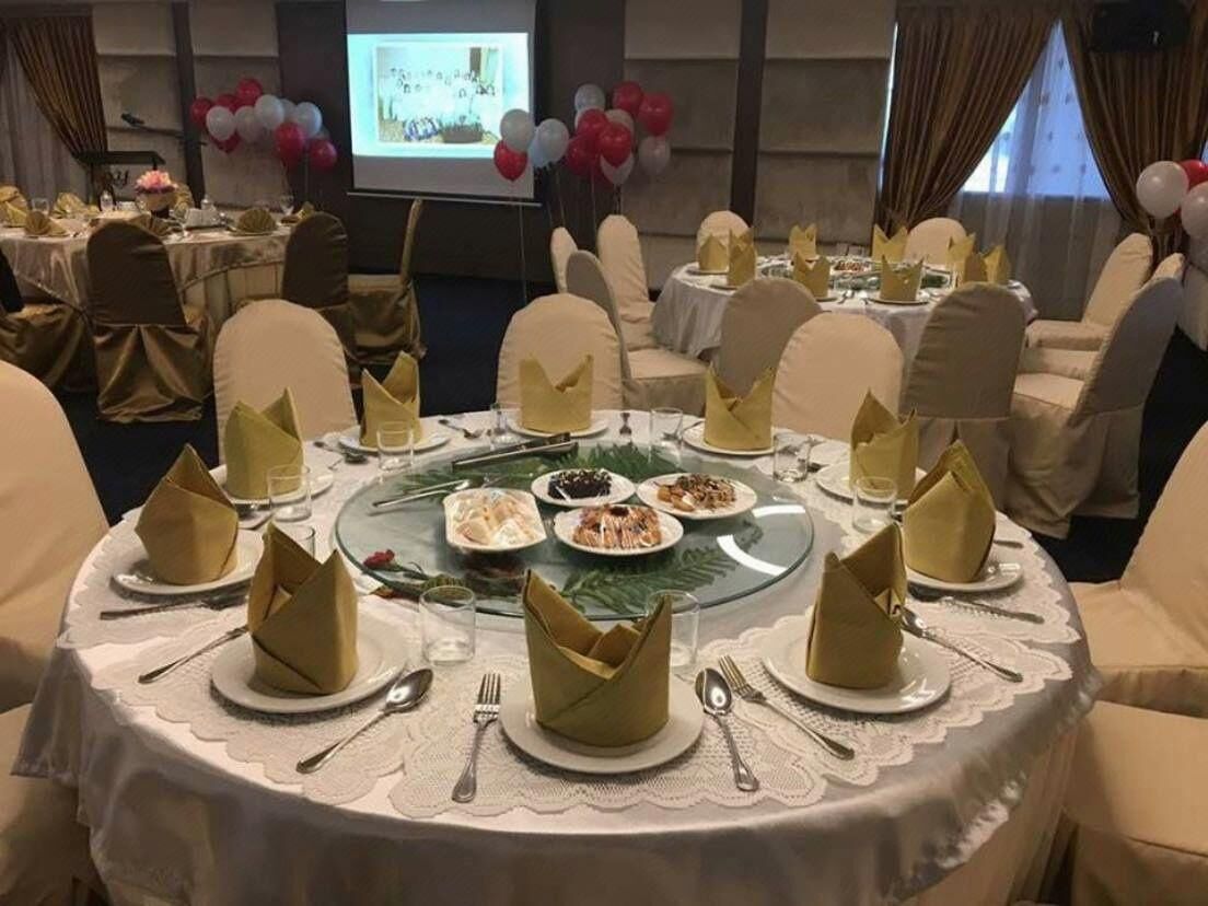 Banquet hall