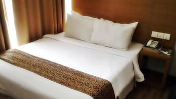 In-room safe, desk, soundproofing, iron/ironing board