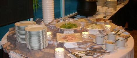 Local and international cuisine