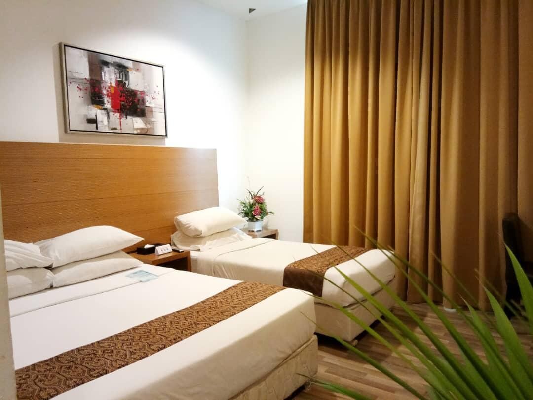 In-room safe, desk, soundproofing, iron/ironing board
