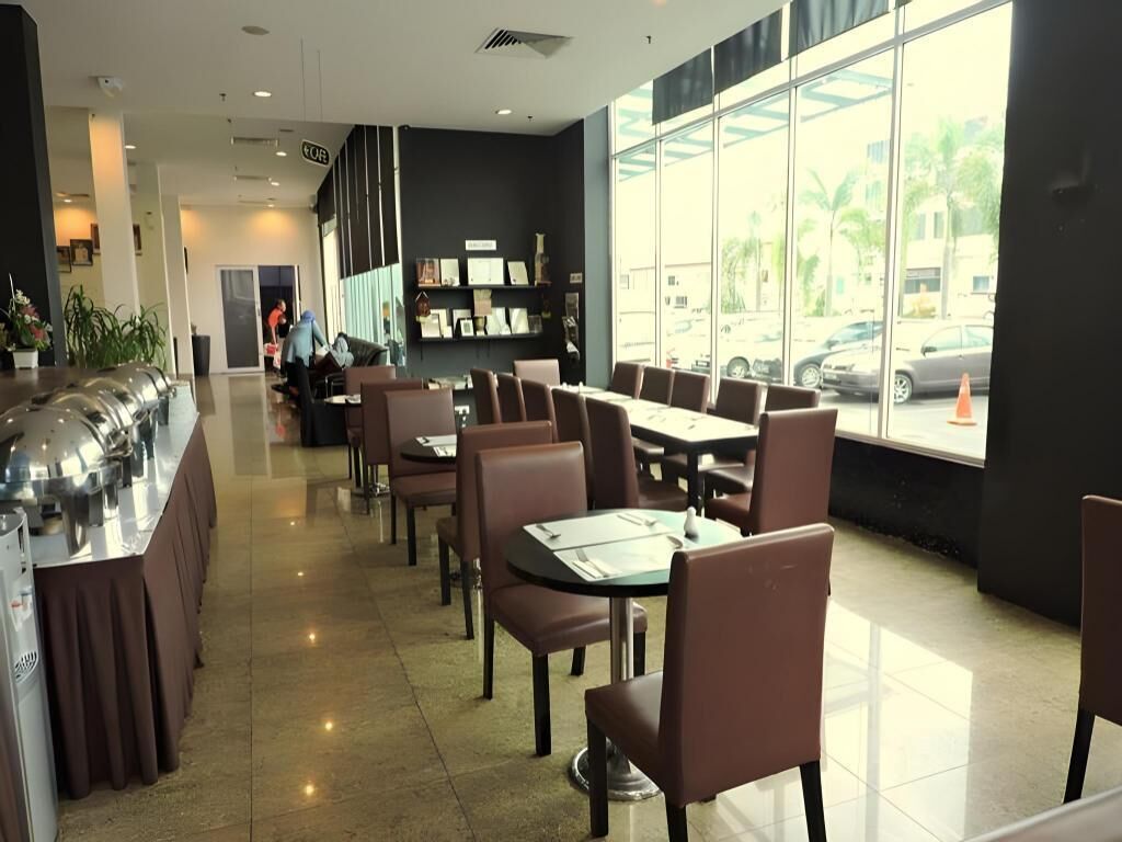 Local and international cuisine