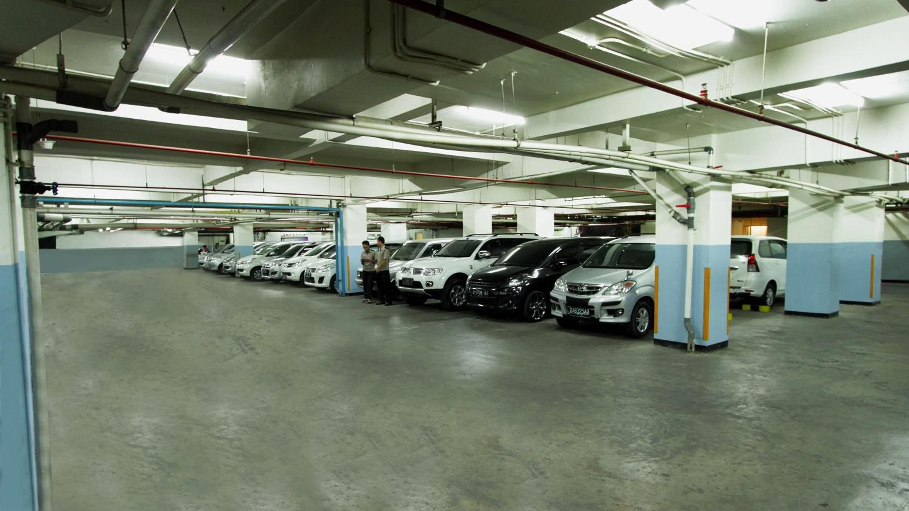 free self-parking, free valet parking