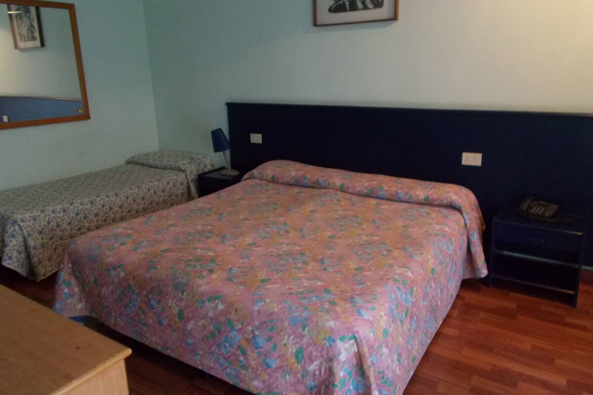 Apartamento familiar | Cortinas opacas, tabla de planchar con plancha, cunas gratuitas