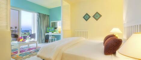 Minibar, in-room safe, desk, bed sheets