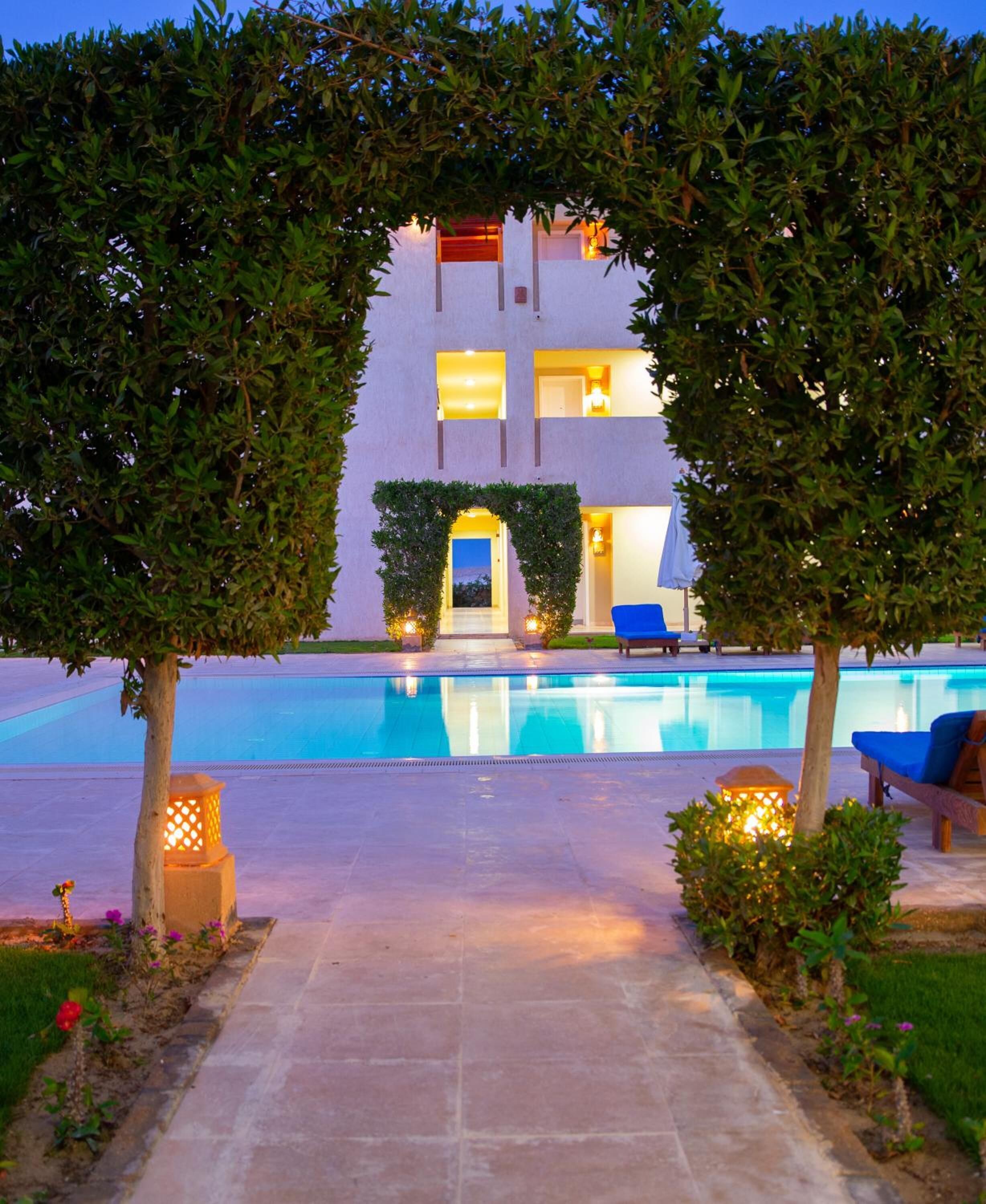 indoor pool, 4 outdoor pools, pool umbrellas, pool loungers