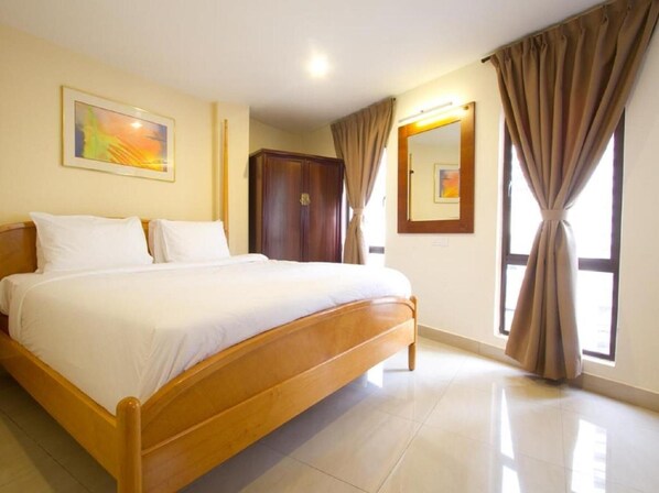 In-room safe, desk, free WiFi, bed sheets