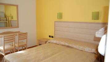 ห้องคอมฟอร์ทดับเบิล, วิวภูเขา | เครื่องนอนระดับพรีเมียม, มินิบาร์, โต๊ะทำงาน, เปล/เตียงเด็กอ่อน (ฟรี)