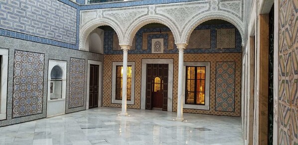 Interior detail - Palais Bayram (Tunis)