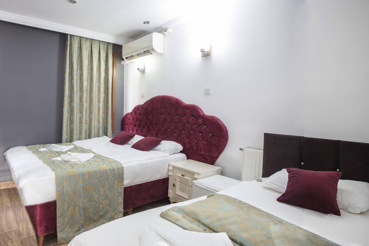 Chambre Triple | Minibar, bureau, chambres insonorisées, Wi-Fi gratuit