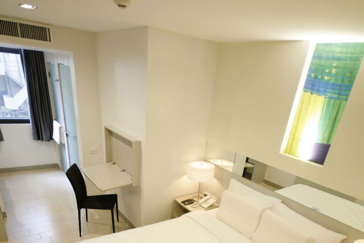 In-room safe, desk, laptop workspace, iron/ironing board (on request)