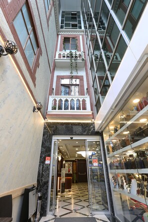 Entrée de l’hébergement