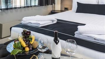 Premium bedding, minibar, in-room safe, desk