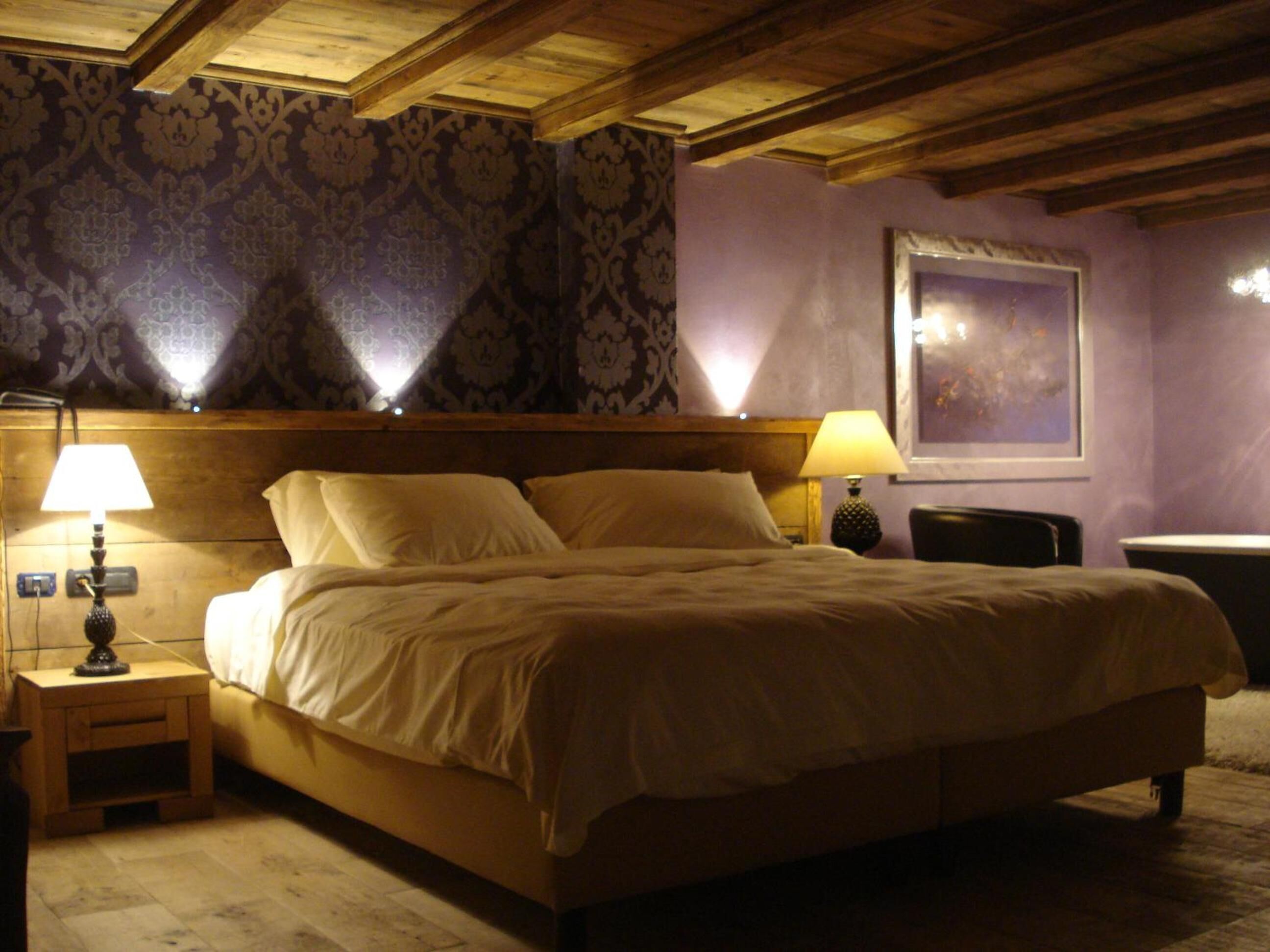 1 bedroom, premium bedding, minibar, in-room safe