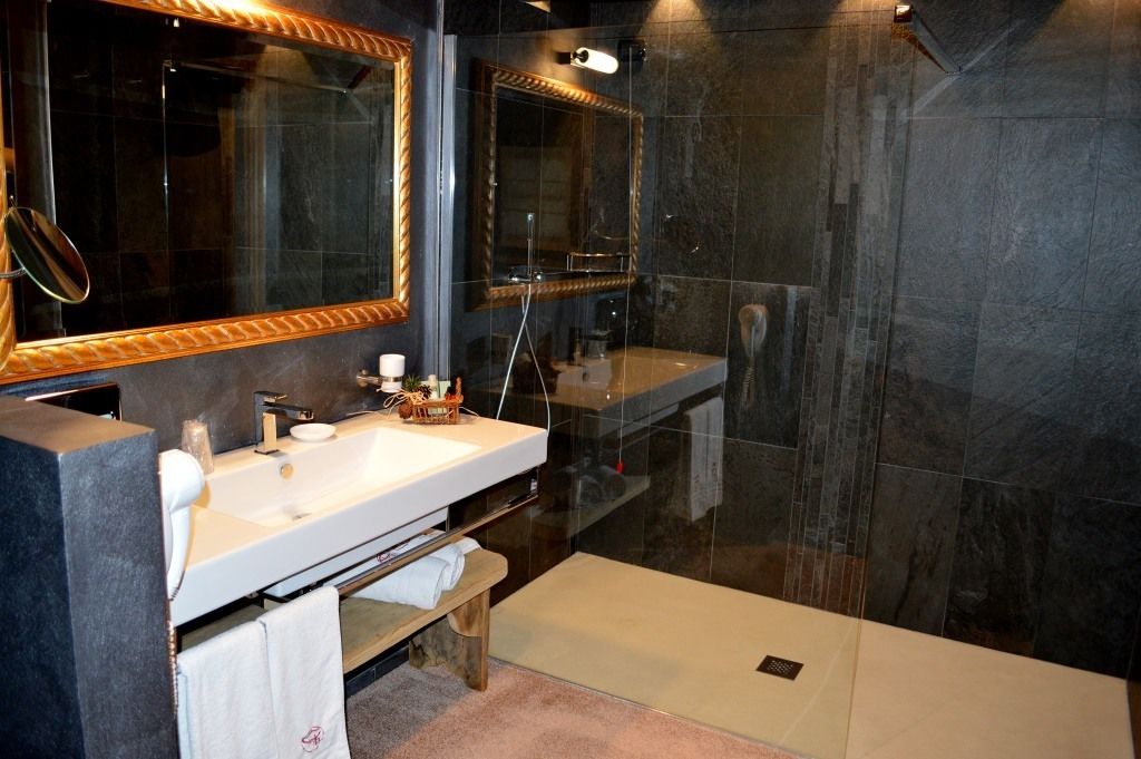 free toiletries, hair dryer, towels