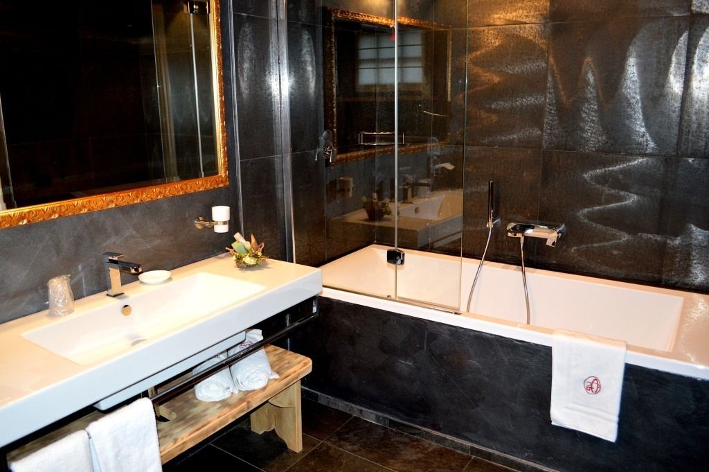 free toiletries, hair dryer, towels