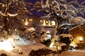 Front of property – evening/night - Landhotel Laudersbach (Altenmarkt im Pongau)