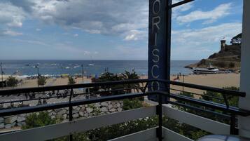 1 dormitori, caixa forta a l'habitació, wifi gratuïta i roba de llit