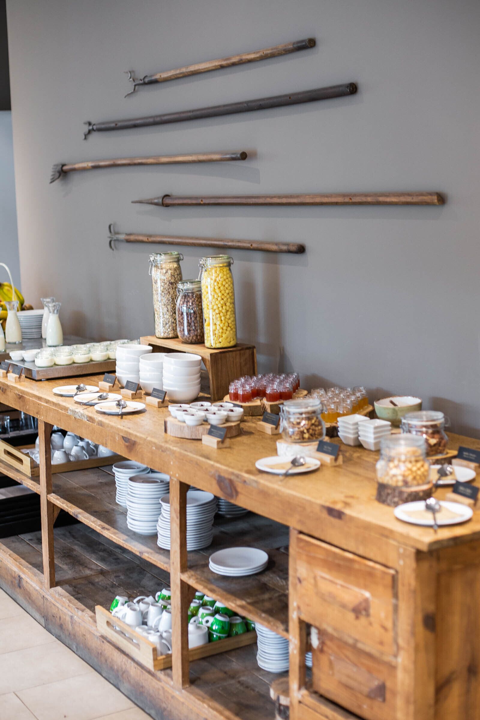 daily buffet breakfast for a fee