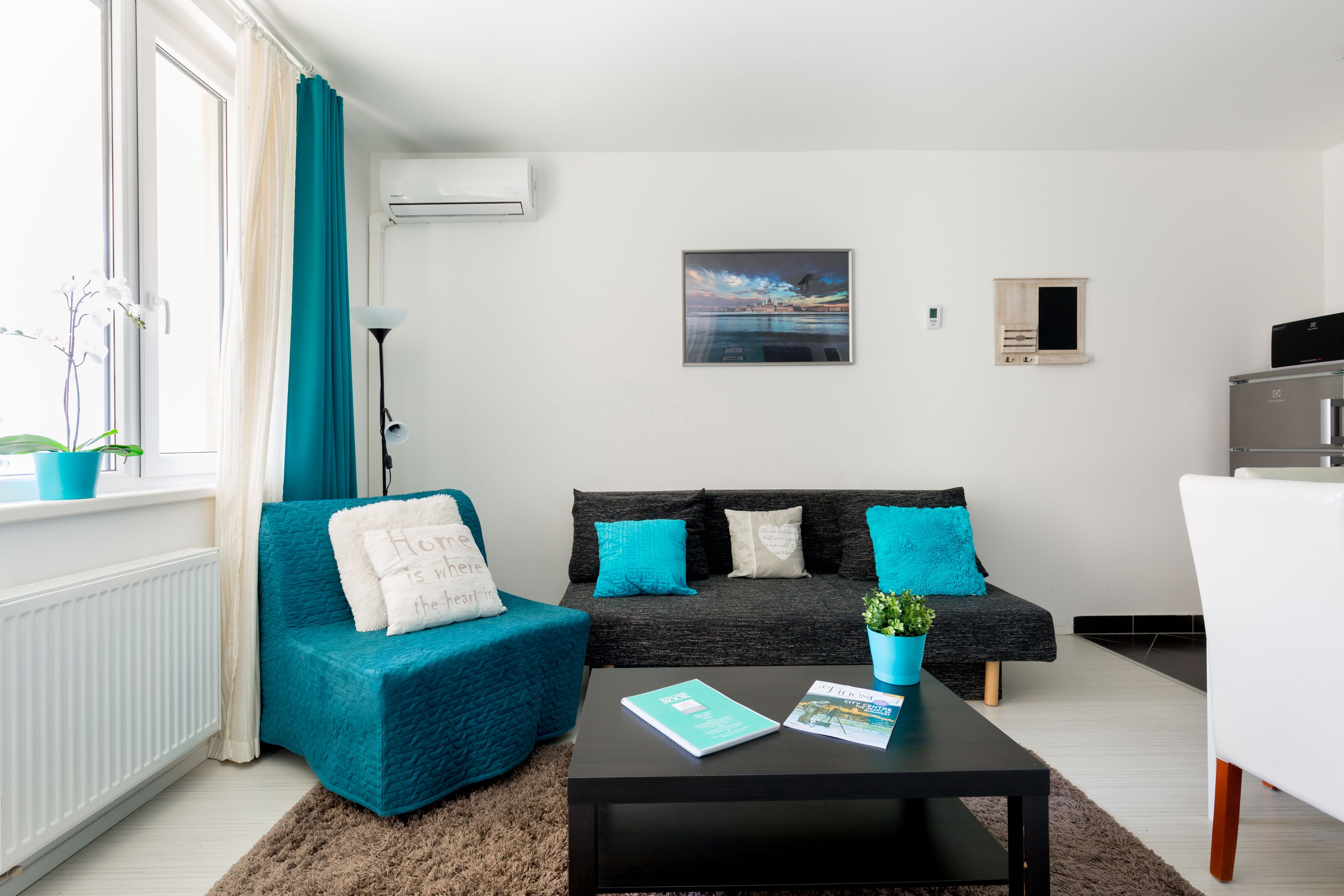 deluxe apartment 1 bedroom(2) | blackout curtains, soundproofing, iron/ironing board, free wifi