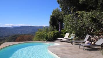 Sundeck