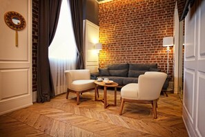 Suite, 1 King Bed with Sofa bed | Premium bedding, in-room safe, desk, laptop workspace - Hotel Miniature (Istanbul)