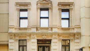 Bagian depan properti