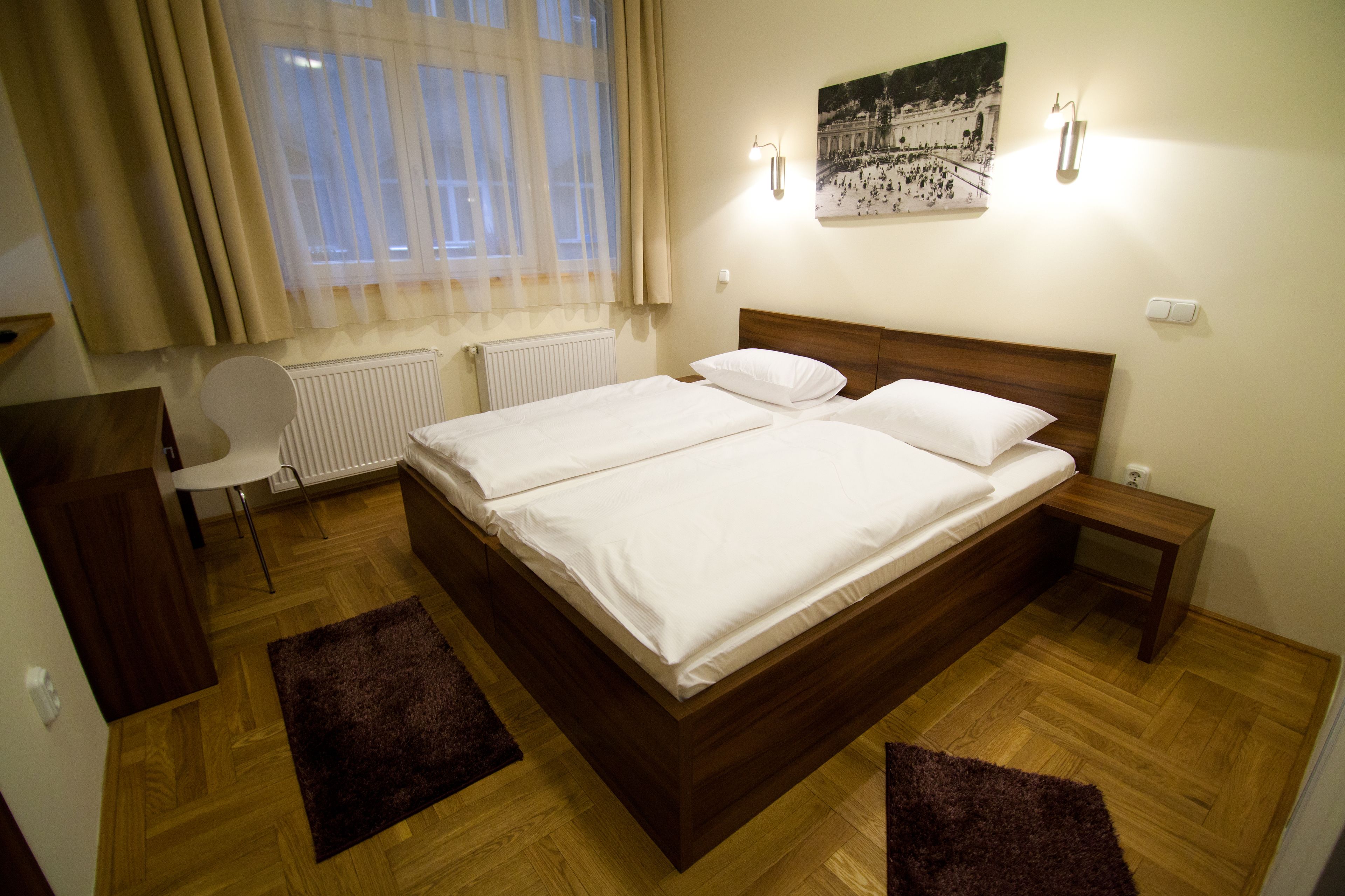 in-room safe, iron/ironing board, free wifi, bed sheets