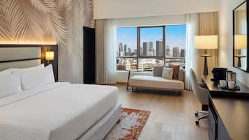 Chambre Double Deluxe, 1 très grand lit | Minibar, coffres-forts dans les chambres, décoration personnalisée