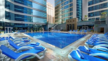 Outdoor pool, sun loungers