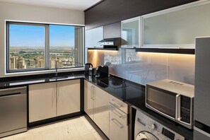 City-Apartment, 2 Schlafzimmer | Eigene Küche | Wasserkocher mit Kaffee-/Teezubehör