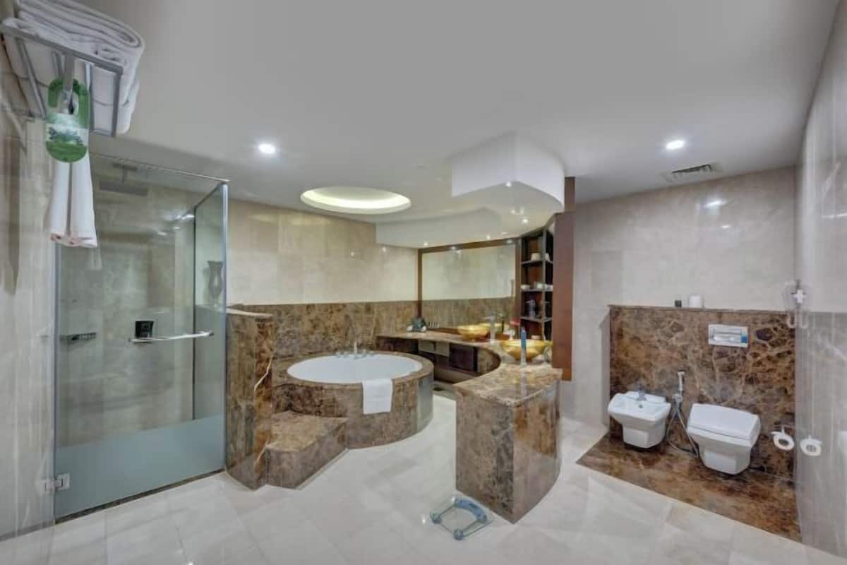 Bathroom | Shower, free toiletries, hair dryer, towels