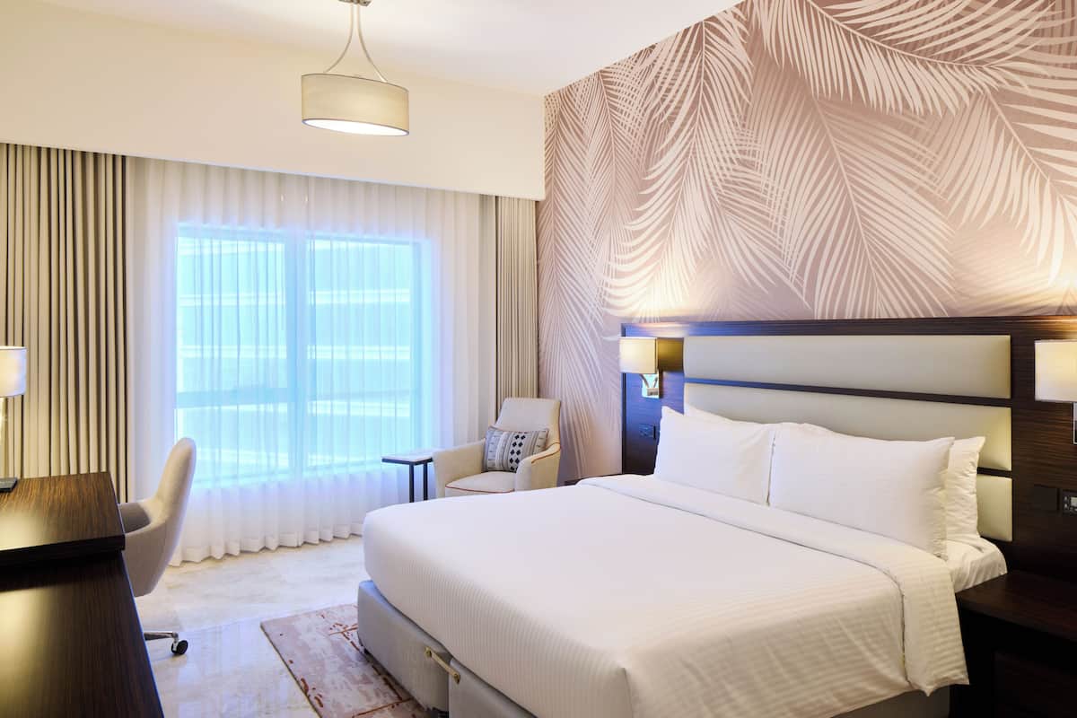 City Apartment, 1 Bedroom | Minibar, in-room safe, individually decorated, individually furnished