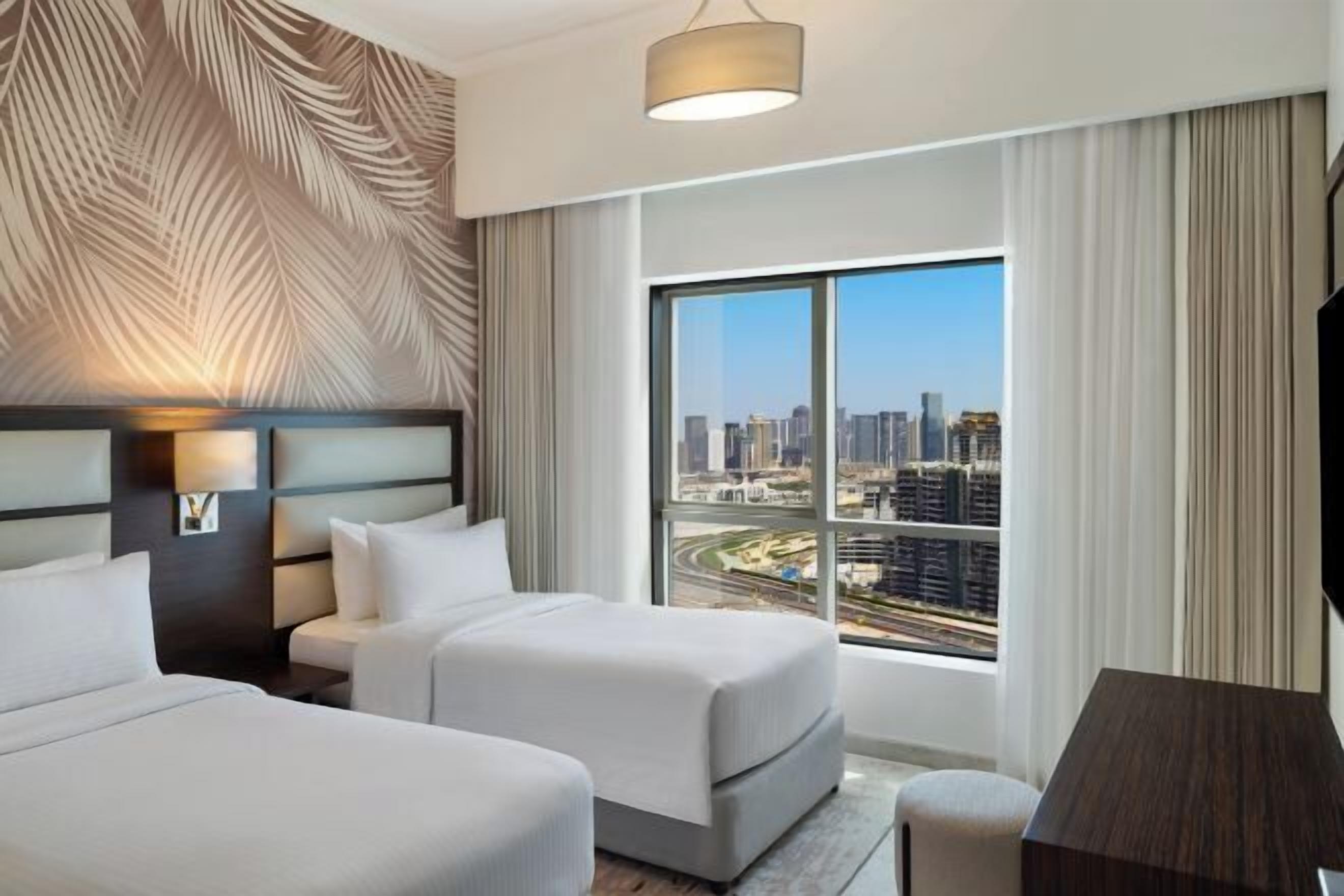 Minibar, in-room safe, individually decorated, individually furnished