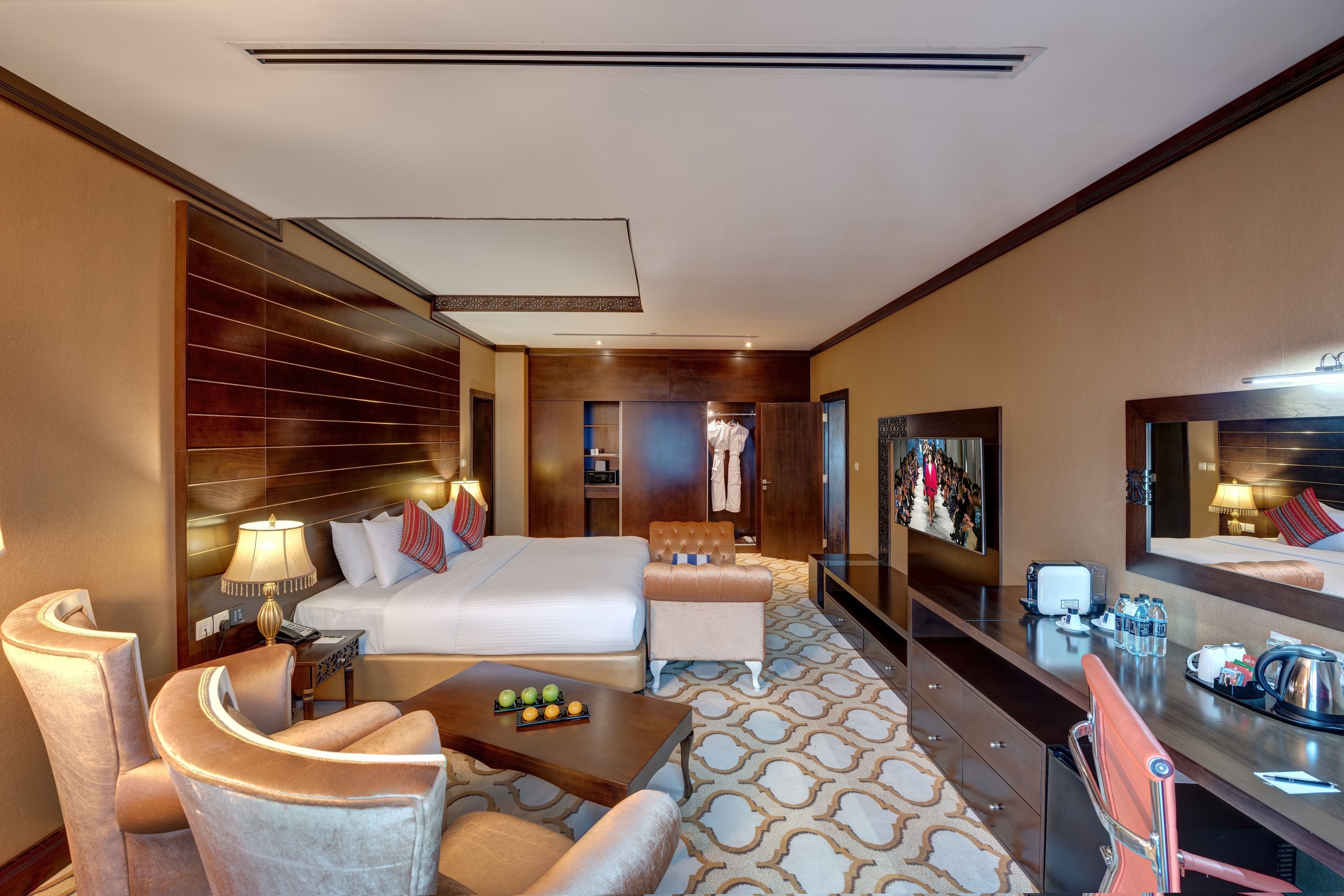 minibar, in-room safe, individually decorated, individually furnished