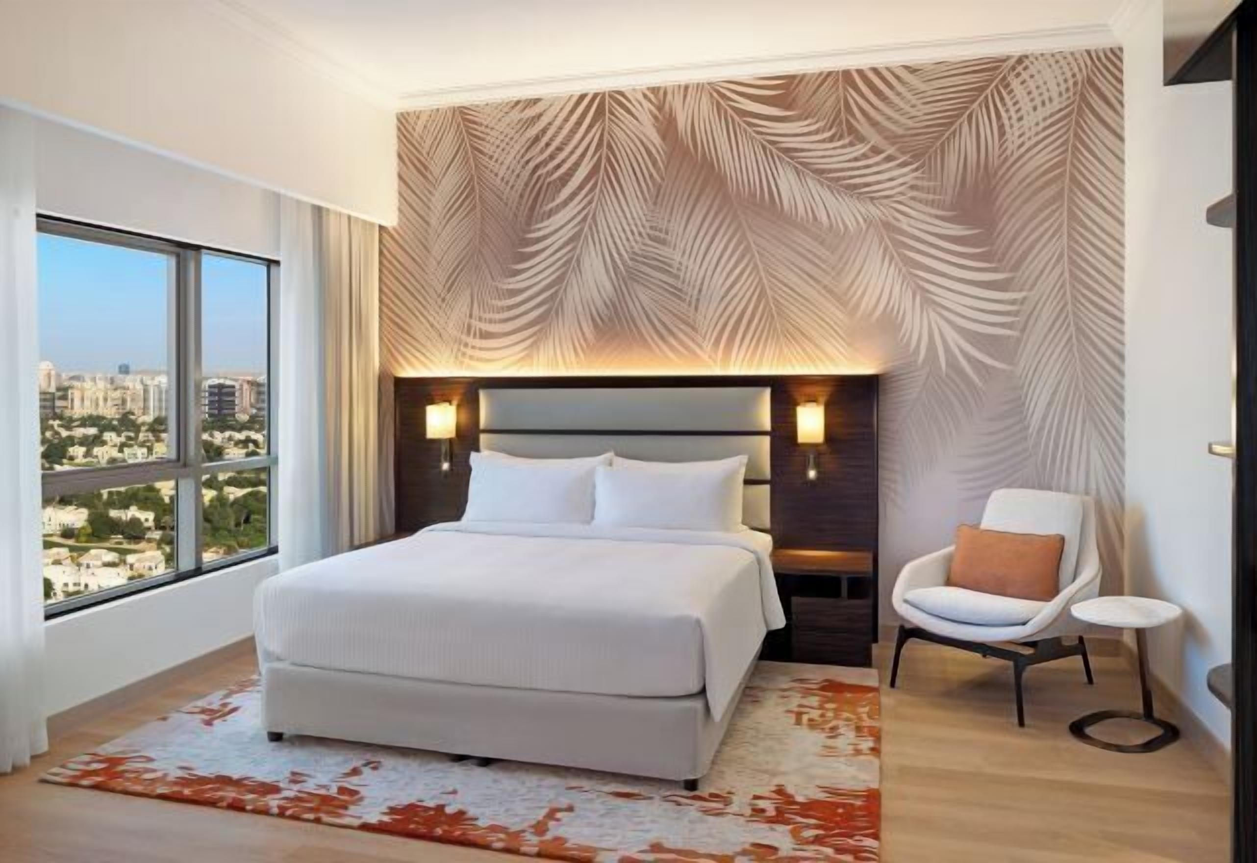 Minibar, in-room safe, individually decorated, individually furnished