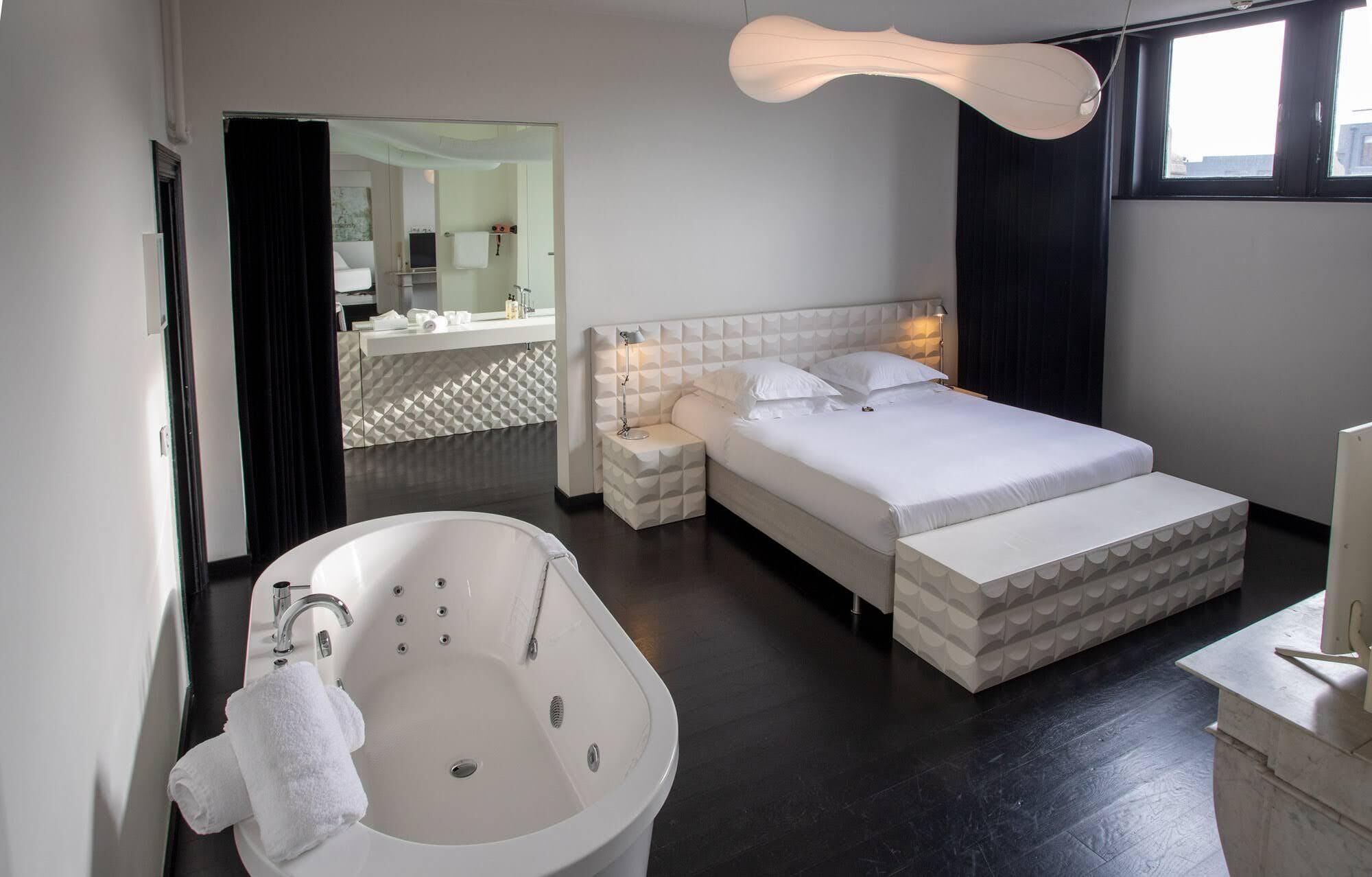 Photo - B&B Suites FEEK