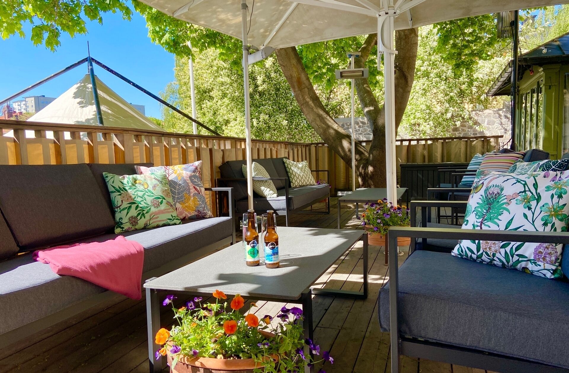 breakfast, lunch, dinner served; local cuisine