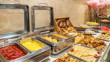 Tägliches Frühstücksbuffet gegen Gebühr
